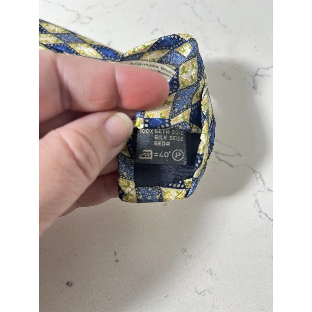 Ermenegildo Zegna Tie Blue Yellow Geometric Diamond 100% Silk Italy 57x4 Classic